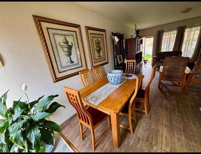 2 BEDROOM TOWNHOUSE FOR SALE IN ANNLIN